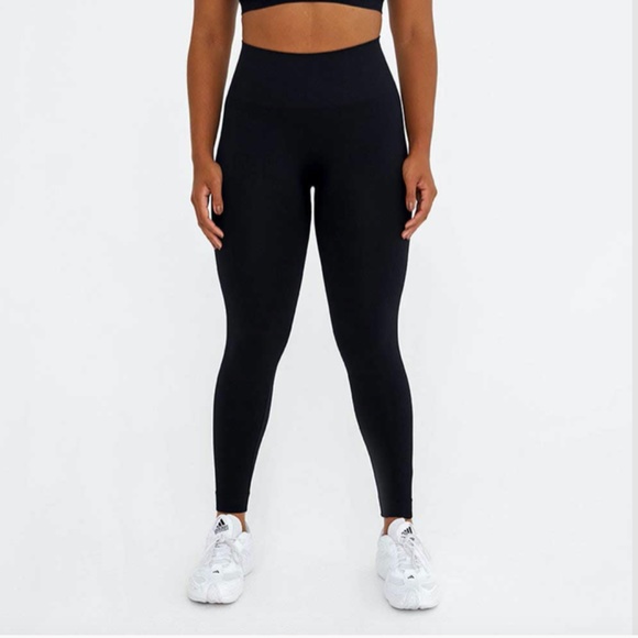 SET ACTIVE Pants - Set Active Sculptflex Black Onyx Leggings Small